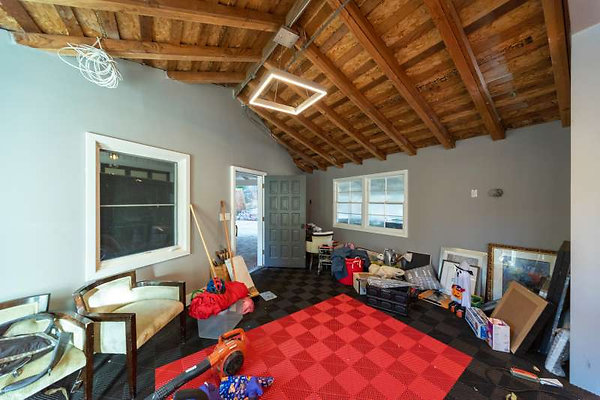 12595 garage 5