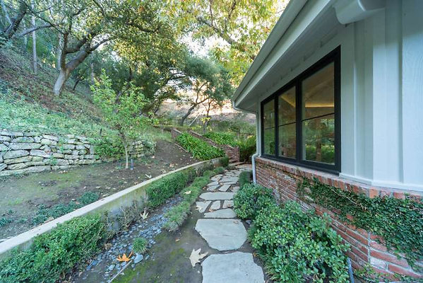 12595 garden 2