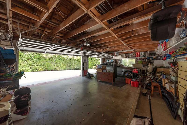 11215 garage 1