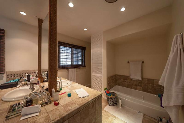 11215 bath 4