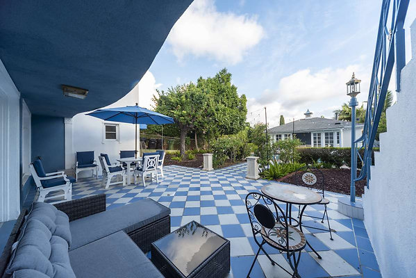 8160 patio 1
