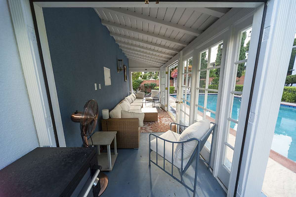 8160 patio 6