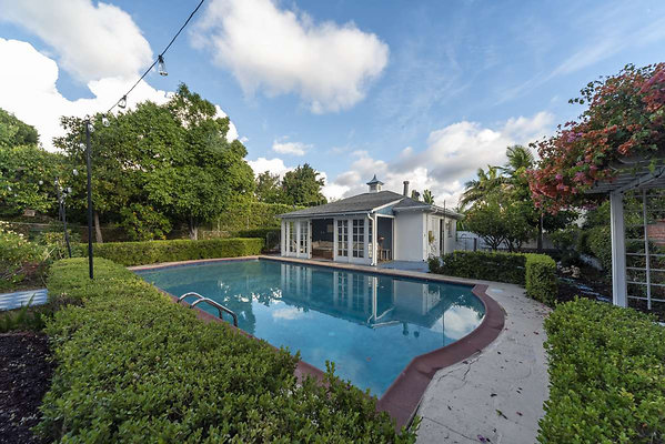 8160 pool 5