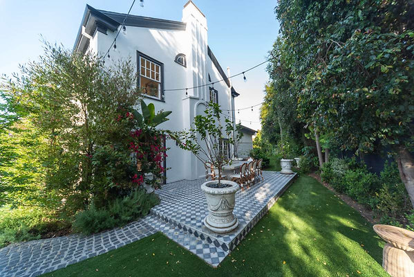 12773 patio 2