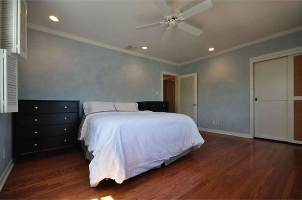 9360 bed 8