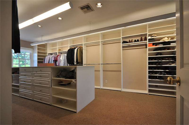 9360 closet 2
