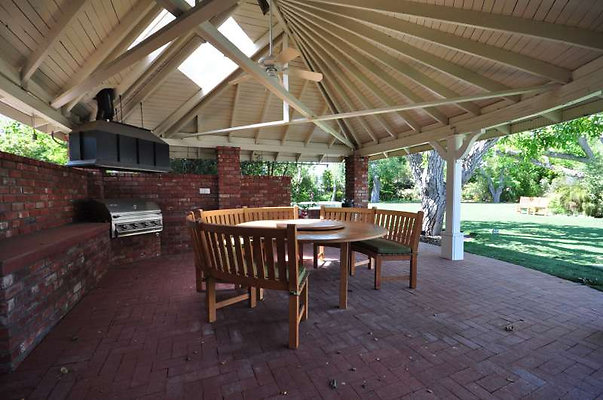 9360 patio 5