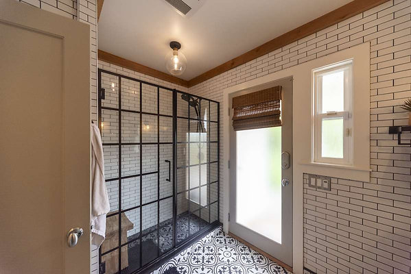 13693 bath 5