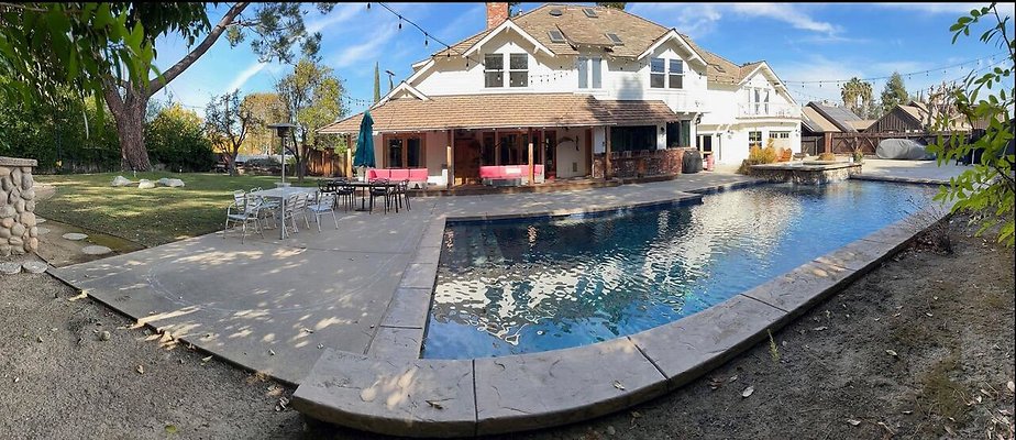 13693 pool 8