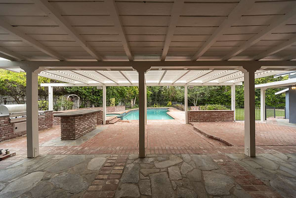 13620 patio 1