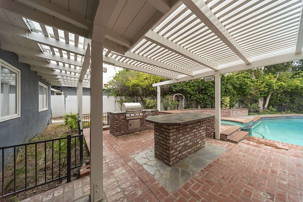 13620 patio 8