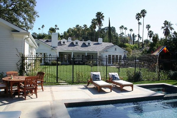 property 7401 0087