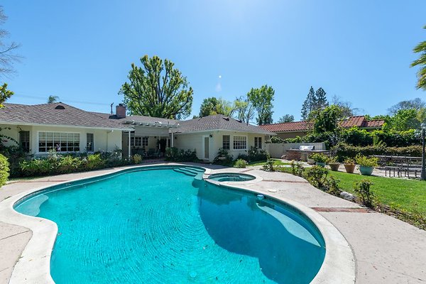 property 10120 0042