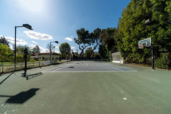 8993 basketball 1