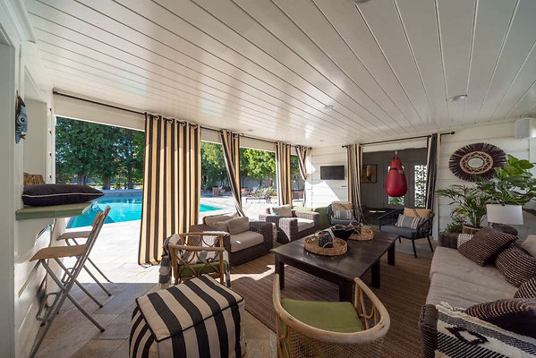 8993 poolhouse 4