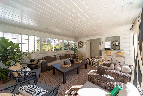 8993 poolhouse 3