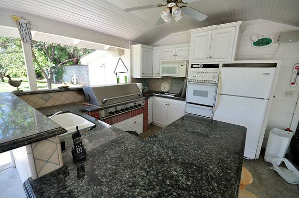 2618 patio 6