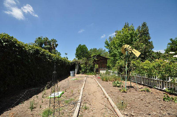 2618 garden 3