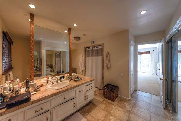 11215 bath 3