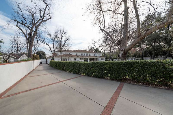 11429 drive 1