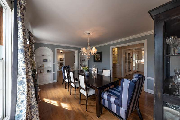 11429 dining 1