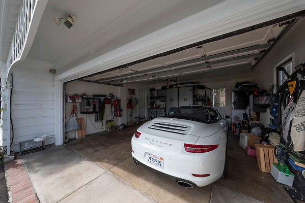 11429 garage 3