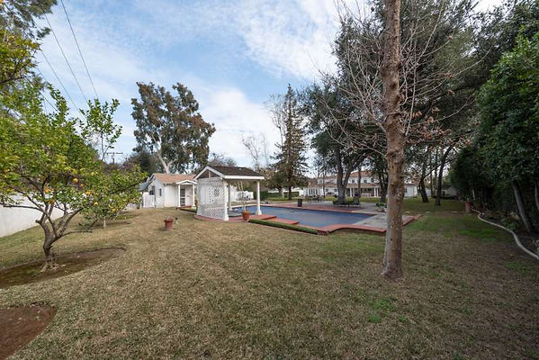 11429 garden 2
