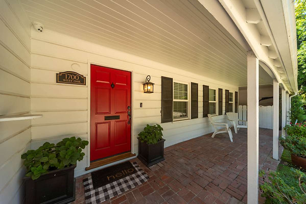 11113 porch 1