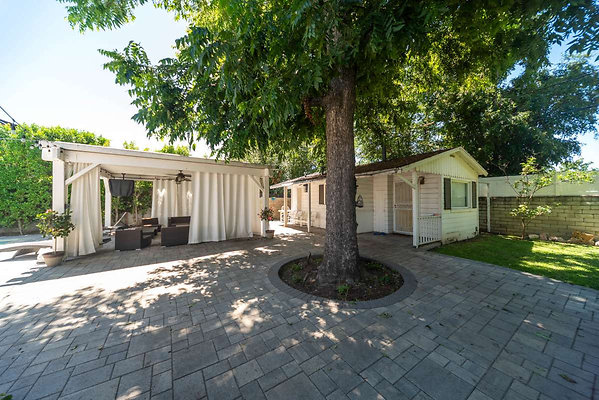 11113 poolhouse 2