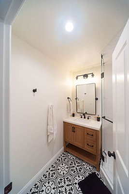 11113 bath 6