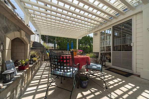 3942 patio 4