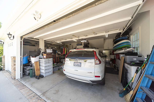 3942 garage 5
