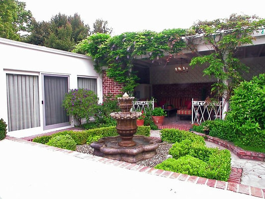 2863 garden 1