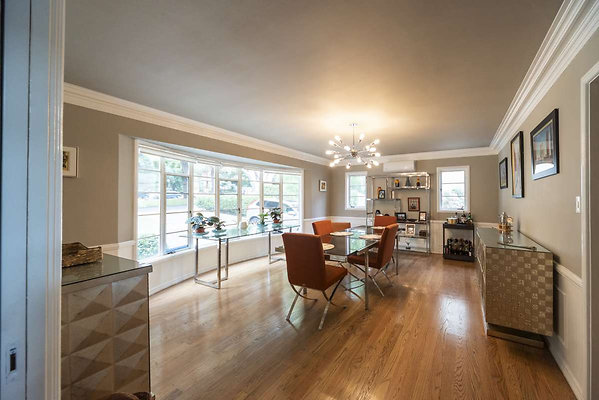 8160 dining 1