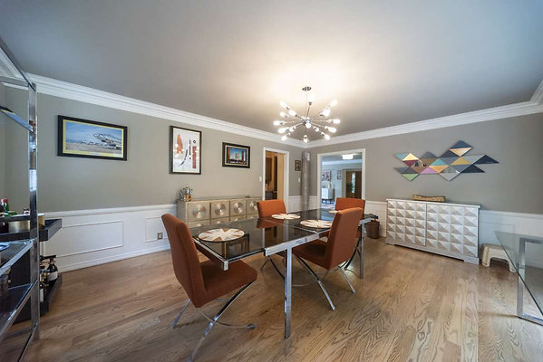 8160 dining 3
