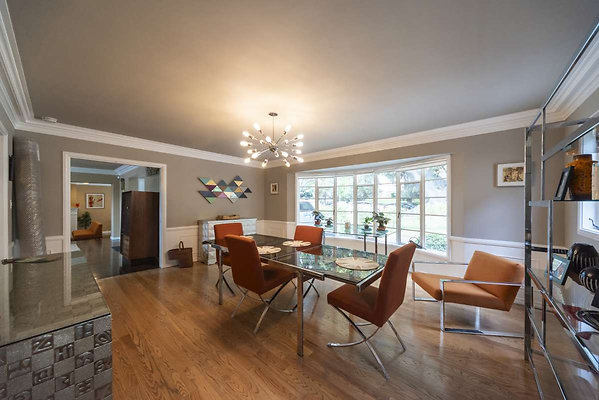 8160 dining 4