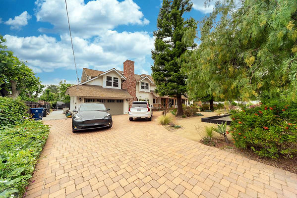13693 drive 1
