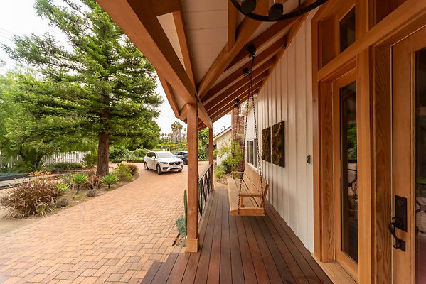 13693 porch 3