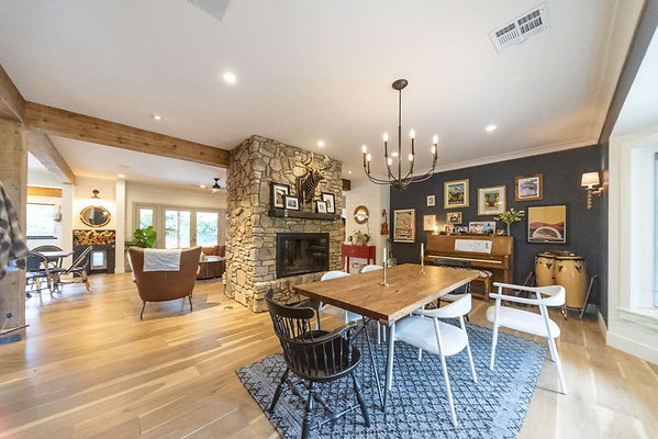 13693 dining 3
