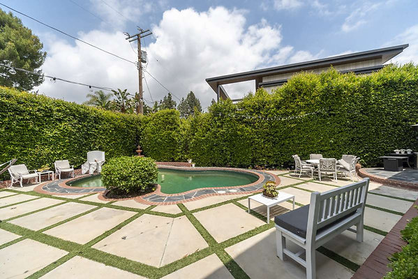 13707 pool 3