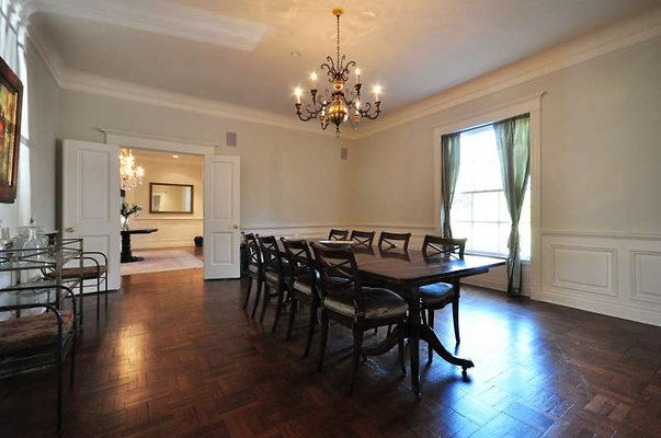 8993 dining 3