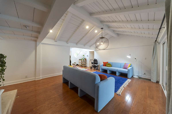 13620 living 4
