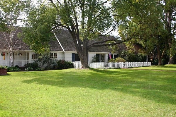 property 9166 0008