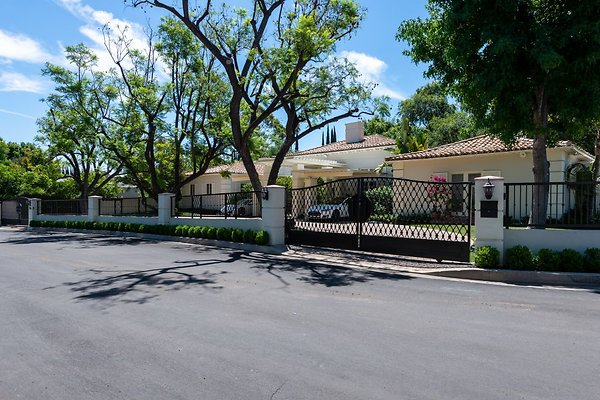 property 7178 0033