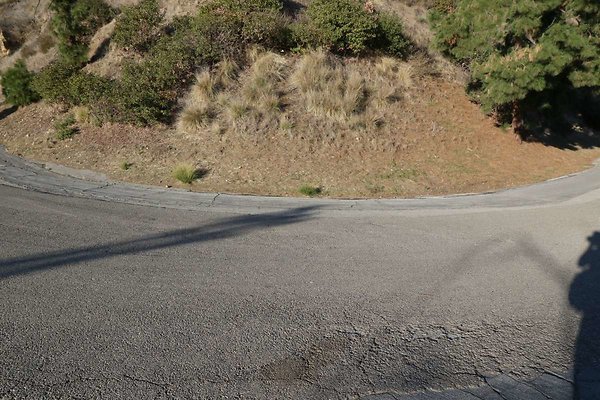 mt-hollywood-dr 035