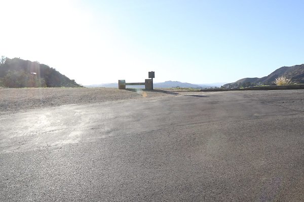 mt-hollywood-dr 043