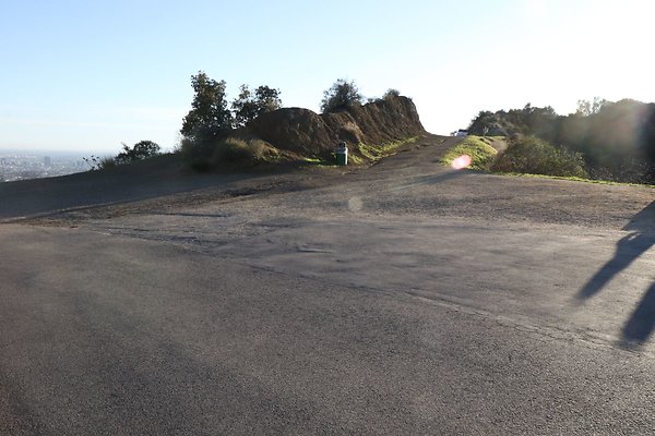 mt-hollywood-dr 093