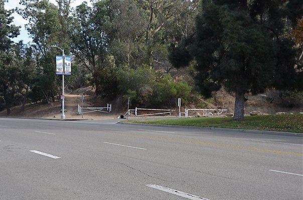 stadium way @ elysian park dr - 28