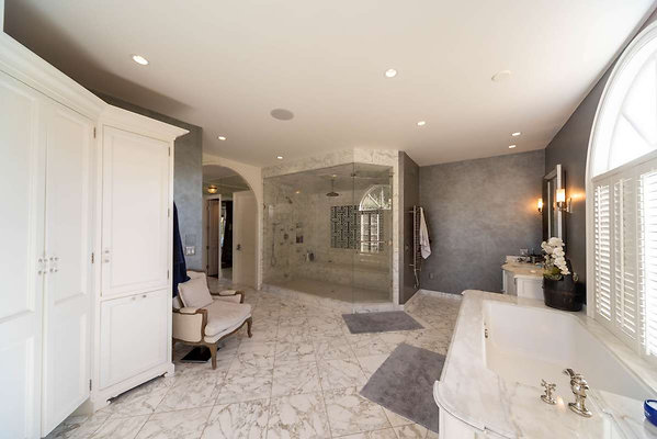 8993 bath 4