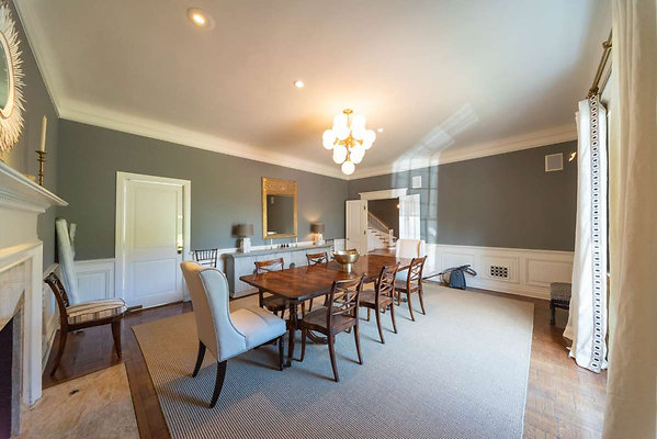8993 dining 7
